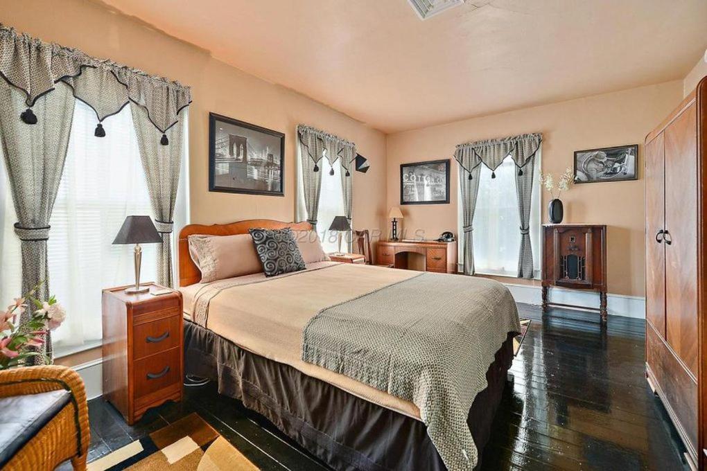 Princess Anne Book Lovers Inn Dış mekan fotoğraf